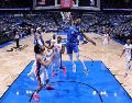 Orlando tomó ventaja en la serie al vencer a Detroit con un cierre efectivo y errores decisivos de los Pistons en los tiros libres. AFP/ F. MEDINA.