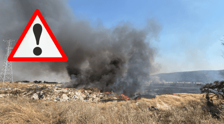 Desde la tarde de ayer martes 28 de abril fue cuando comenzó el fuerte incendio en el vertedero en la zona de la Venta del Astillero a un costado de la carretera a Nogales y el Technology Park. ESPECIAL
