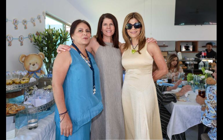 Rosy Ávila, Dania González y Lorena Larios. GENTE BIEN JALISO / Revista del 1 de mayo 2026