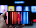 Mayo arranca con lo mejor en estrenos de series para disfrutar solo o en compañía. UNSPLASH / M. IMPROVISATO