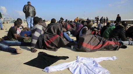 La embarcación con migrantes se dirigía a Grecia, pero se volcó frente a la ciudad de Tobruk. EFE/ARCHIVO