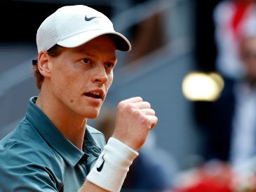 Sinner podría convertirse en el primer jugador de la historia en lograr cinco títulos Masters 1000 seguidos. EFE / C. Moya