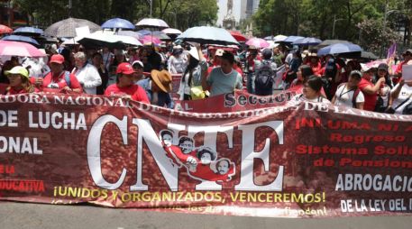 Los maestros chiapanecos organizaron una manifestación para hacerse escuchar ante la Presidenta Claudia Sheinbaum. SUN/ARCHIVO