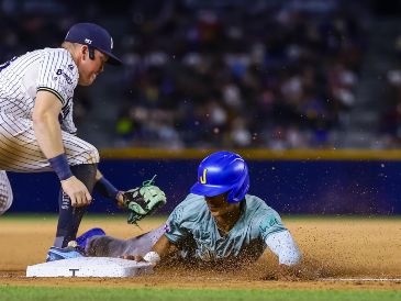 Los Charros de Jalisco iniciaron con tropiezo en su visita a Nuevo León, luego de caer por una cerrada pizarra de 1-3 ante los Sultanes de Monterrey en el primer juego de la serie. CORTESÍA