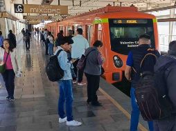 Aunque el 5 de mayo siempre hay confusiones sobre si es día de asueto o no, la LFT es muy clara al respecto y esto se ve reflejado en los horarios del Metro CDMX. SUN/ARCHIVO