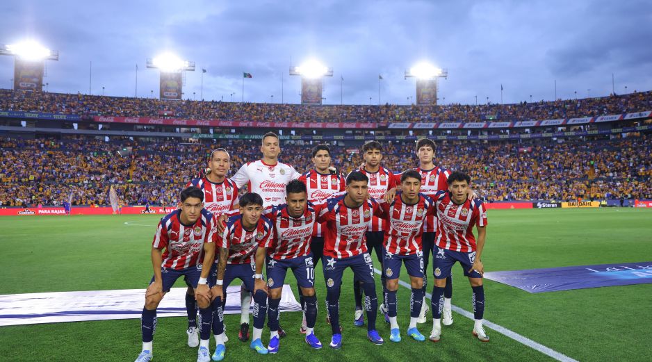Chivas padeció la ausencia de sus seleccionados en el juego de ida de los cuartos de final frente a Tigres. IMAGO7/R. Rodríguez