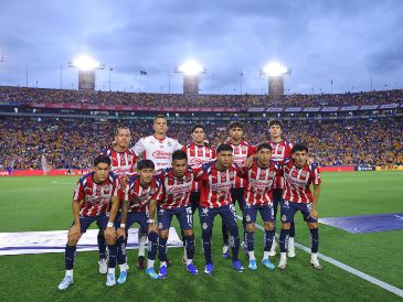 Chivas padeció la ausencia de sus seleccionados en el juego de ida de los cuartos de final frente a Tigres. IMAGO7/R. Rodríguez