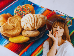 Los nutriólogos recomiendan limitarse estrictamente a una sola pieza por semana, o idealmente, una cada quince días. ESPECIAL / CANVA
