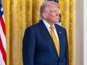 Donald Trump se colocó en terreno peligroso al hacer una imitación incómoda de Sheinbaum. EFE/S. Thew