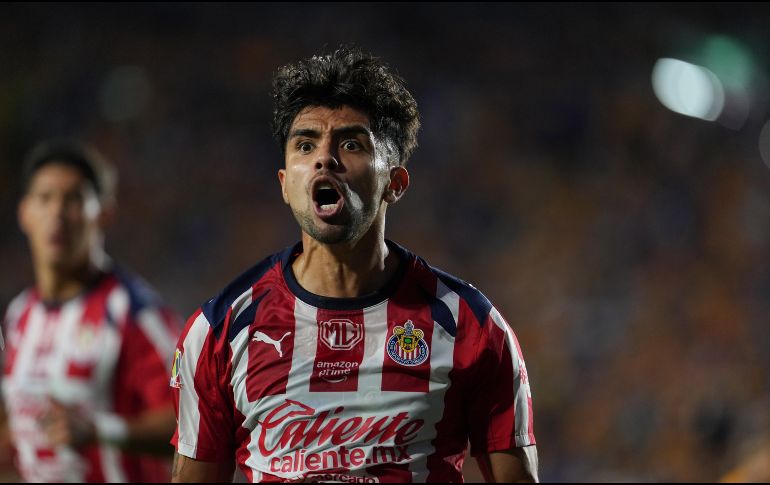 No nos podríamos imaginar a Chivas sin su azul, rojo y blanco; sin embargo, en algún momento de la historia, estos no formaban parte de su identidad. IMAGO7  / ARCHIVO