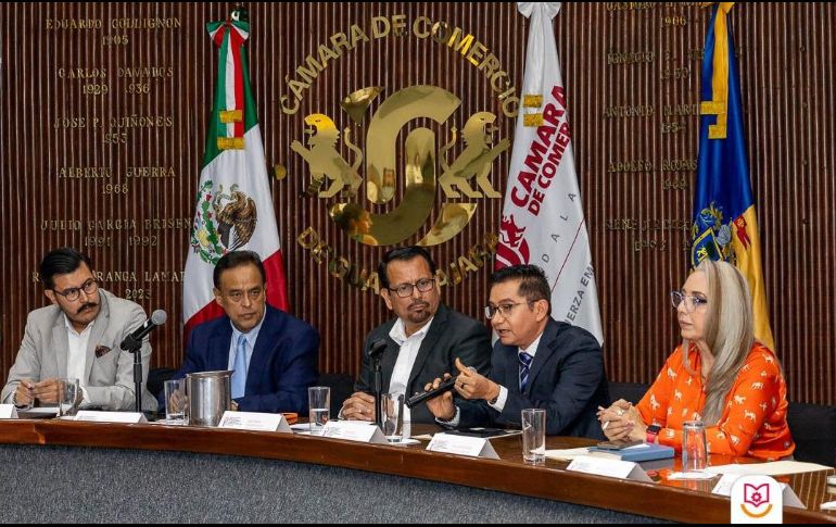 Durante la Primera Sesión del Comité de Gestión por Competencias para el Crecimiento y Desarrollo Económico de Jalisco, el IDEFT presentó avances en nuevos estándares laborales con sello jalisciense.. CORTESÍA.