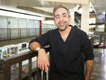 El director tapatío filma en Guadalajara “Inmóvil”, en el edificio MULBAR. EL INFORMADOR/ J. Acosta