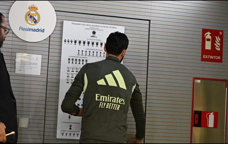 Álvaro Arbeloa tras la rueda de prensa del día de hoy antes de que el Real Madrid enfrente al Barcelona. EFE / Fernando Villar