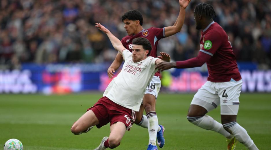 Arsenal tomaba las cosas con calma y paciencia, a veces de sobra para poner en mayor peligro al West Ham. EFE / D. HAMBURY