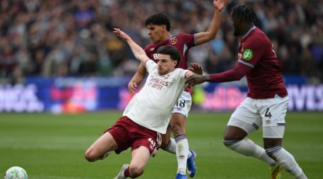 Arsenal tomaba las cosas con calma y paciencia, a veces de sobra para poner en mayor peligro al West Ham. EFE / D. HAMBURY