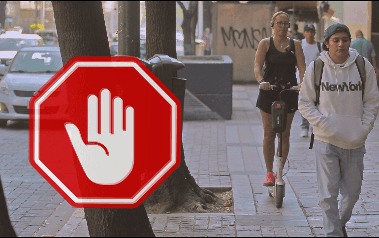 Sus conductores deberán usar casco, tendrán prohibido circular sobre las banquetas, ciclovías, por carriles confinados del transporte público o por carriles centrales de vías de acceso controlado. EL INFORMADOR/ARCHIVO