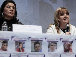 La secretaria ejecutiva de la CIDH, Tania Reneaum (i), y la comisionada relatora para México de la CIDH, Andrea Viviana Pochak, participan en una rueda de prensa en la Ciudad de México. EFE/J. Méndez