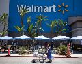 Las ofertas son válidas en las más de 2 mil sucursales físicas de Walmart y en su tienda en línea, que tiene las modalidades de entrega a domicilio y "pickup". EFE/Archivo