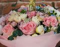 Los ramos de flores siempre serán una opción adecuada para regalar. ESPECIAL/PEXELS