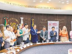 Expertos del Comité de Gestión por Competencias participaron en la sesión encabezada por el director general del IDEFT, Salvador Cosío Gaona. ESPECIAL