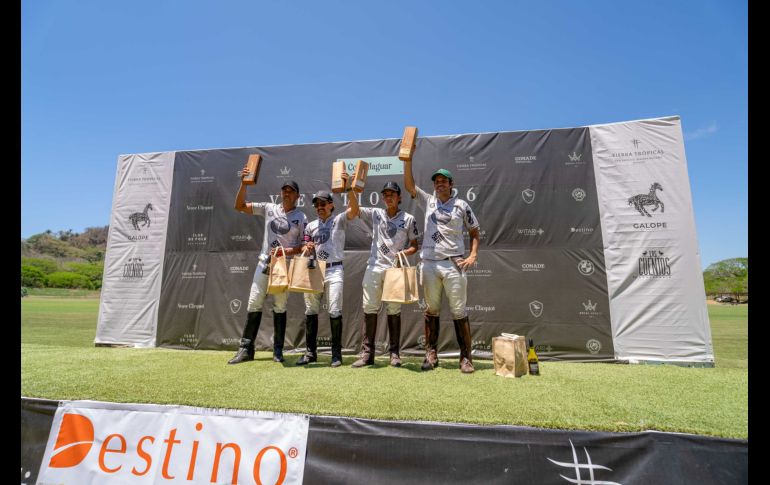 Joel Acosta, JP Gallegos, Saúl Acosta y Agustín Colina. GENTE BIEN JALISCO / Cortesía Tierra Tropical