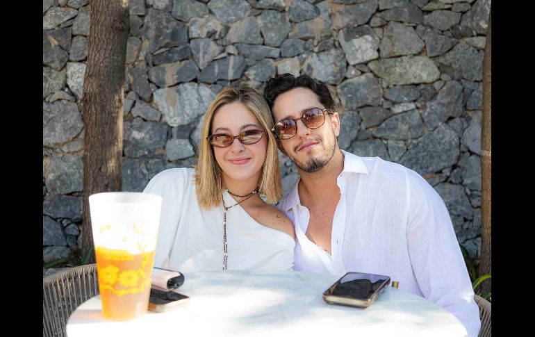 Mafer Ochoa y Diego Vergara. GENTE BIEN JALISCO / Revista del 15 de mayo 2026