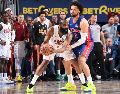 Cleveland resistió en tiempo extra y dejó a Detroit al borde de la eliminación en la semifinal del Este. AFP.