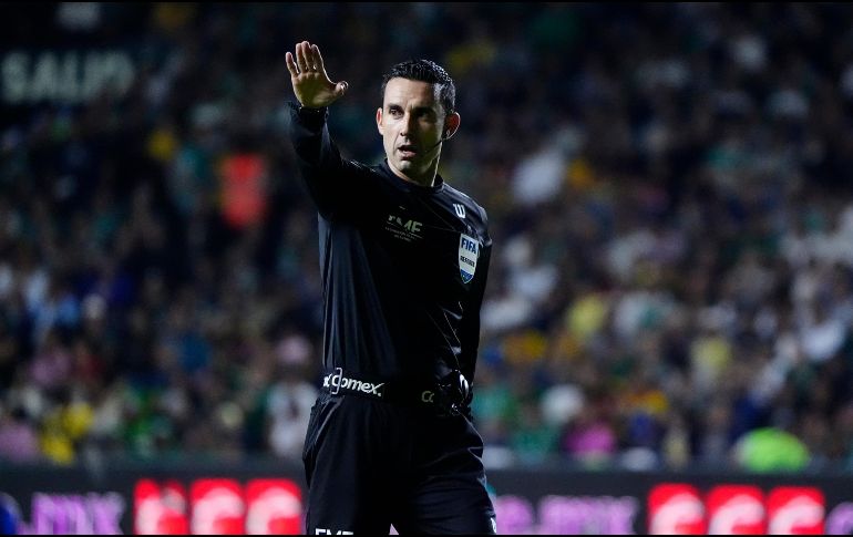 Será César Arturo Ramos quien tenga la responsabilidad de impartir justicia el próximo sábado, cuando Chivas reciba a Cruz Azul en Guadalajara. IMAGO7