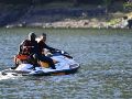 Los hechos se reportaron alrededor de las 13:30 horas de ayer jueves, cuando se informó que siete personas (cuatro adultos y tres menores de edad) realizaban un paseo a bordo de una lancha, la cual comenzó a hundirse. CORTESÍA
