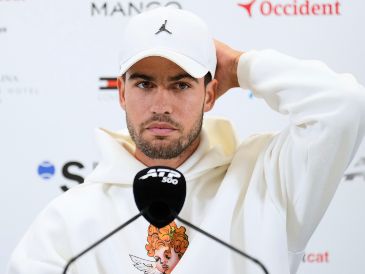 El joven tenista español arrastra los estragos de la lesión en la muñeca desde el torneo Conde de Godó. EFE / A. García