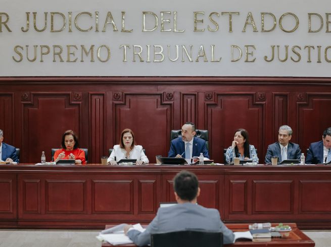 El pleno del Supremo Tribunal de Justicia del Estado de Jalisco (STJEJ) aprobó durante una sesión ordinaria la implementación de nuevas herramientas tecnológicas que buscan optimizar tanto su operatividad institucional como la atención directa a la ciudadanía. CORTESÍA
