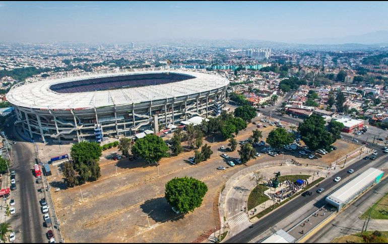 La obra incorpora elementos simbólicos relacionados con la historia de las Copas del Mundo en México, como la base inspirada en la Copa Jules Rimet. EL INFORMADOR / A. Navarro