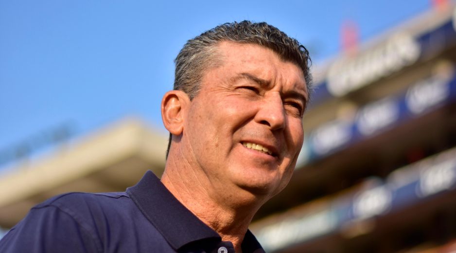 El “Chepo” de la Torre criticó a los directivos del futbol mexicano y afirmó que “entre ellos mismos se meten el pie”. IMAGO7.