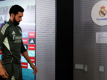 El entrenador del Real Madrid, Álvaro Arbeloa, durante la rueda de prensa ofrecida previa al partido de la última jornada de Laliga que disputan ante el Athletic Club. EFE / Javier Lizón