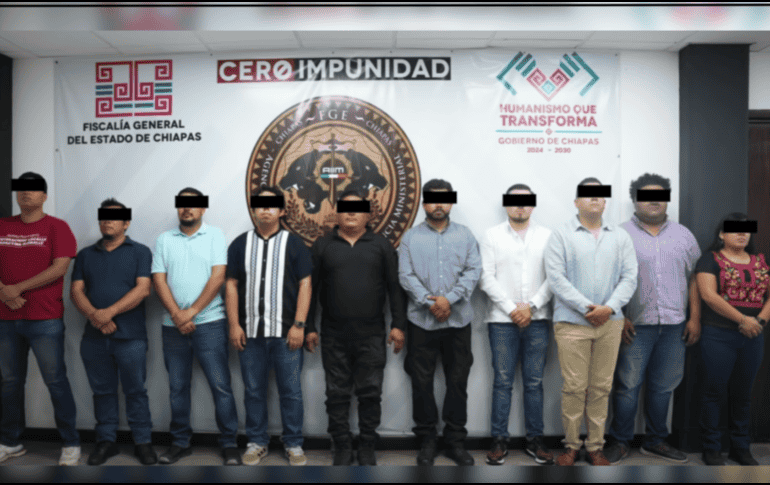 Autoridades informaron que las personas que aparecen en ese video son agentes del Ministerio Público y de la Policía estatal, quienes ya fueron detenidas por estos hechos. CORTESÍA/ Fiscalía General del Estado de Chiapas