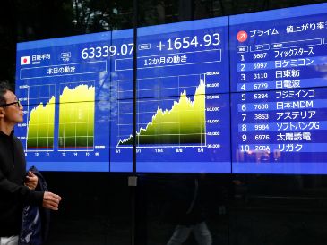 Este viernes se destacó el impulso del Dow Jones, que subió un 0.58 %, hasta 50 mil 579 puntos. EFE/F. Robichon