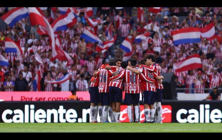 Tras la eliminación en el Clausura 2026, Chivas ya comenzó a mover piezas rumbo al próximo torneo. IMAGO7