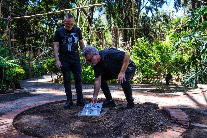 La cápsula del tiempo que será reabierta en medio siglo fue resguardada en el aviario del Agua Azul. EL INFORMADOR / A. Navarro&nbsp;
