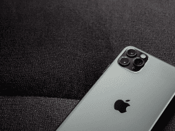 En los últimos días han circulado en redes sociales y sitios especializados nuevas filtraciones sobre la próxima generación de teléfonos de Apple. CANVA.