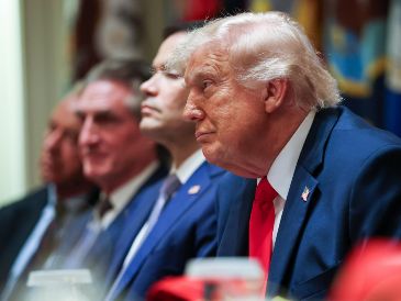 Estados Unidos e Irán han intensificado contactos en los últimos días para intentar extender la tregua y evitar una nueva escalada militar. EFE/S. Corum