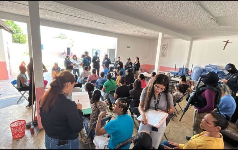 Una interna con orden judicial por desaparición agravada y otra mujer buscada por robo fueron capturadas en Tonalá. ESPECIAL.