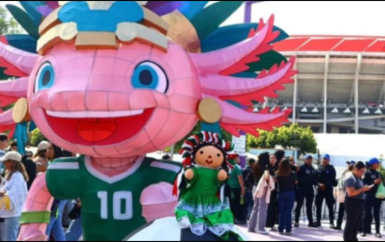 El Gobierno de la Ciudad de México aclaró que no hubo orden de la FIFA para retirar la escultura del ajolote del Mundial 2026. X / @GobCDMX