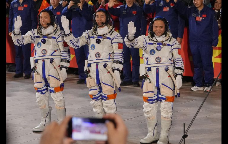 A medida que China intensifica su programa espacial, sus astronautas han llevado a cabo múltiples misiones a la estación espacial Tiangong. AP / A. WONG