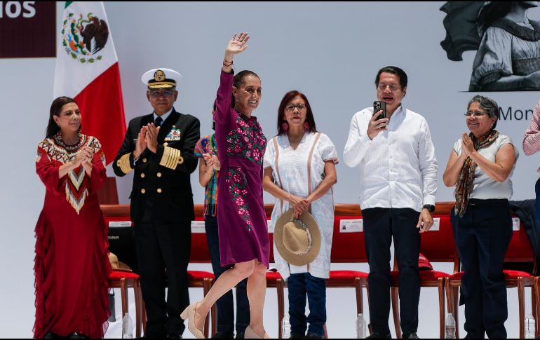 Sheinbaum Pardo también aprovechó para criticar a sectores de oposición a su gobierno y de 