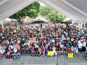 Simpatizantes y liderazgos de Morena en Jalisco se congregaron en la Plaza Juárez para respaldar el mensaje de la presidenta Claudia Sheinbaum. CORTESÍA.