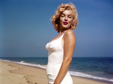 En 1954, Monroe se rebeló contra el estudio y se negó a aparecer en 