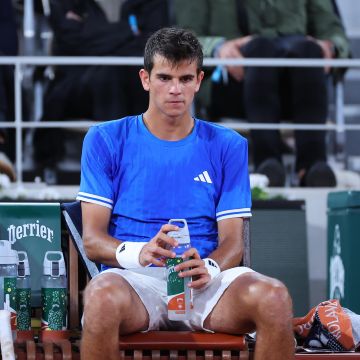 Zverev, tras derrotar a Jódar, espera rival tras el enfrentamiento que sostendrán hoy el brasileño Joao Fonseca y el checho Jakob Mensik. EFE / C. Petit Tesson