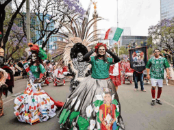 El desfile busca visibilizar y respetar a los pueblos originarios como parte esencial de la ciudad capital. CANVA