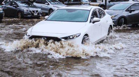Protección Civil de Guadalajara hizo un llamado enérgico a la población para extremar precauciones durante el temporal. EL INFORMADOR / ARCHIVO
