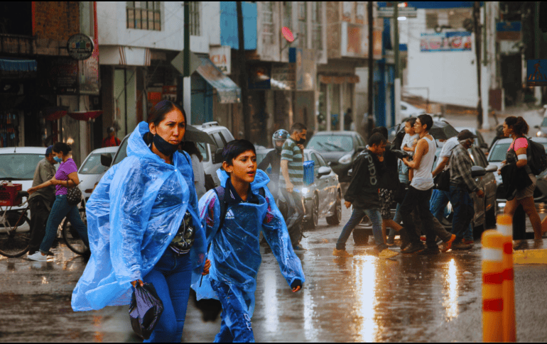 Durante este crítico lapso vespertino, las precipitaciones podrían presentarse en forma de chubascos tormentosos en Guadalajara. EL INFORMADOR / ARCHIVO